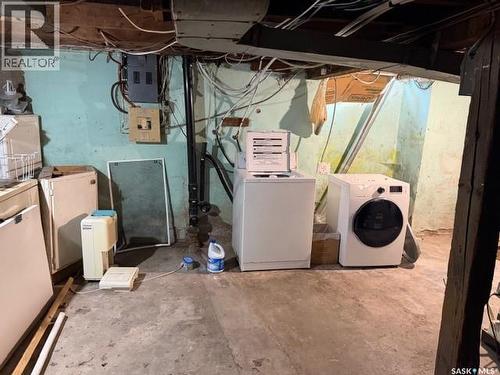 405 18Th Street W, Saskatoon, SK - Indoor Photo Showing Other Room