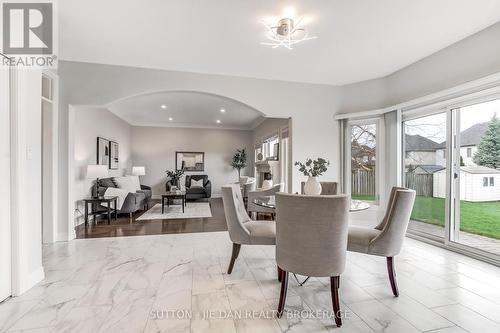 328 Plane Tree Drive, London North (North R), ON - Indoor Photo Showing Dining Room