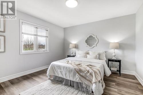 328 Plane Tree Drive, London North (North R), ON - Indoor Photo Showing Bedroom