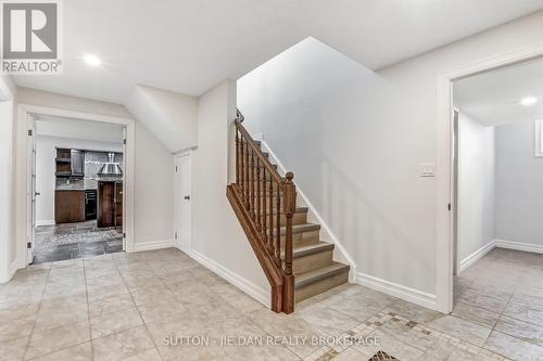 328 Plane Tree Drive, London North (North R), ON - Indoor Photo Showing Other Room