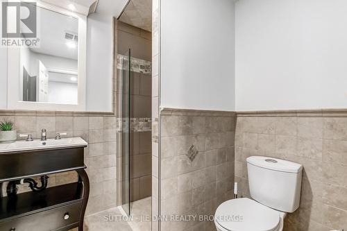 328 Plane Tree Drive, London North (North R), ON - Indoor Photo Showing Bathroom