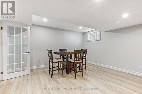 328 Plane Tree Drive, London North (North R), ON - Indoor