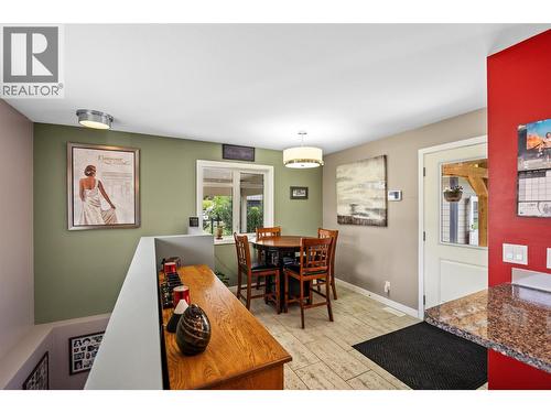 2015 Valleyview Drive, Kamloops, BC - Indoor Photo Showing Dining Room
