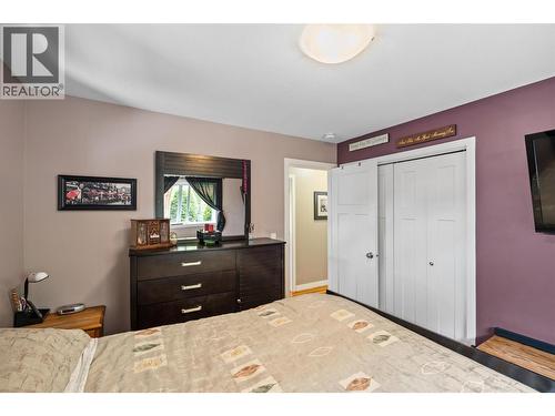 Bedroom 4 - 2015 Valleyview Drive, Kamloops, BC - Indoor Photo Showing Bedroom