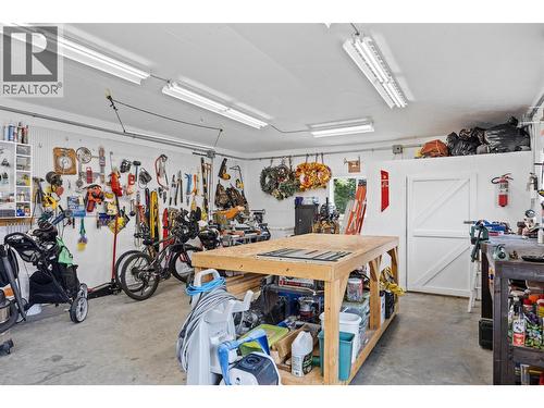In floor heat - 2015 Valleyview Drive, Kamloops, BC - Indoor Photo Showing Garage