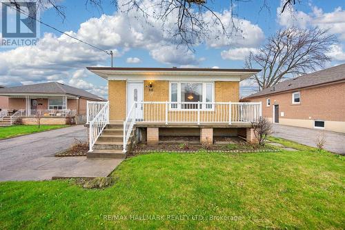 50 DORKING CRESCENT  Toronto, ON M3M 2B6