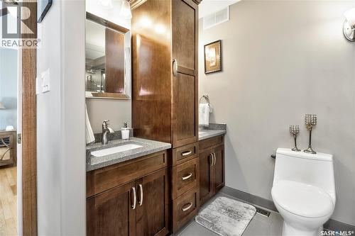 645 Aaron Drive, Prince Albert, SK - Indoor Photo Showing Bathroom