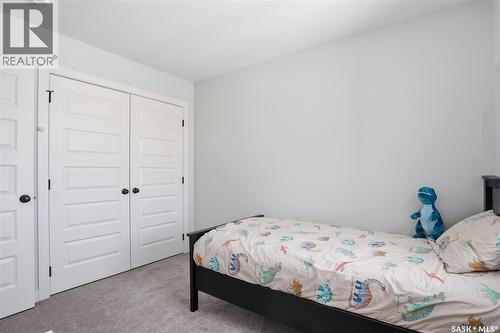 1047 Brighton Gate, Saskatoon, SK - Indoor Photo Showing Bedroom