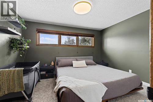 2002 Braun Bay E, Regina, SK - Indoor Photo Showing Bedroom