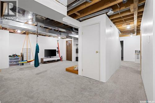 2002 Braun Bay E, Regina, SK - Indoor Photo Showing Basement