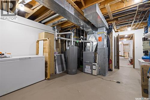 2002 Braun Bay E, Regina, SK - Indoor Photo Showing Basement