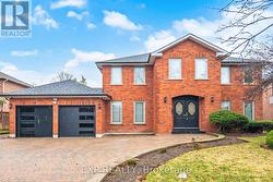 265 WYCLIFFE AVENUE  Vaughan, ON L4L 3N7