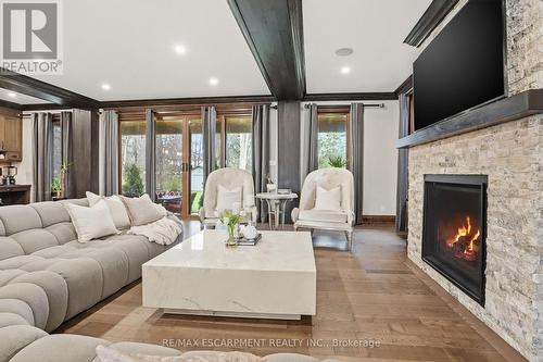 630 Kedleston Way, Mississauga, ON - Indoor Photo Showing Living Room With Fireplace