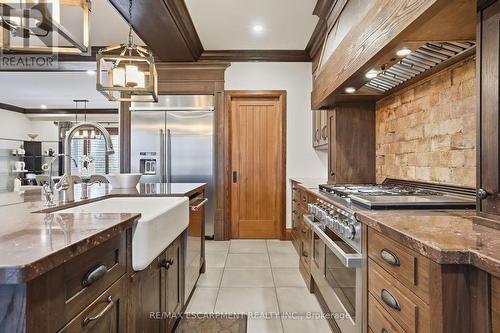 630 Kedleston Way, Mississauga, ON - Indoor Photo Showing Kitchen