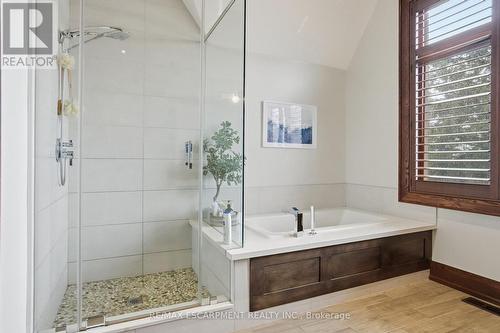 630 Kedleston Way, Mississauga, ON - Indoor Photo Showing Bathroom