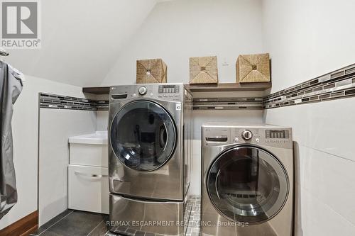 630 Kedleston Way, Mississauga, ON - Indoor Photo Showing Laundry Room