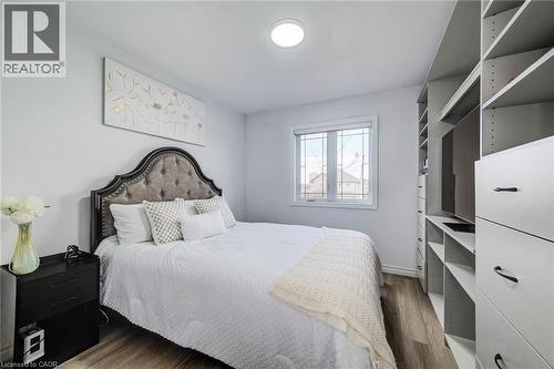 617 Thorndale Drive, Waterloo, ON - Indoor Photo Showing Bedroom