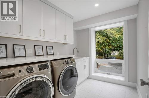 239 Corrie Crescent, Waterloo, ON - Indoor Photo Showing Laundry Room
