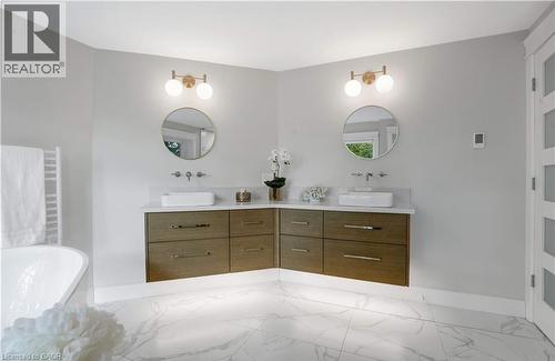 239 Corrie Crescent, Waterloo, ON - Indoor Photo Showing Bathroom