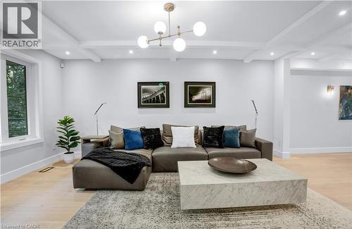 239 Corrie Crescent, Waterloo, ON - Indoor Photo Showing Living Room