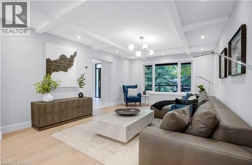 239 Corrie Crescent, Waterloo, ON - Indoor Photo Showing Living Room
