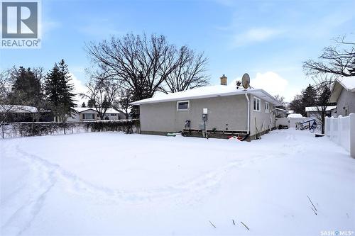 6 Hanley Crescent, Regina, SK - Outdoor