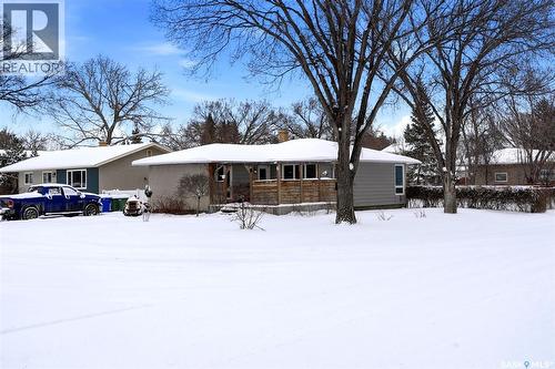 6 Hanley Crescent, Regina, SK - Outdoor