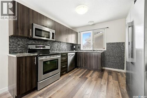 6 Hanley Crescent, Regina, SK - Indoor Photo Showing Kitchen With Stainless Steel Kitchen