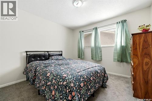 6 Hanley Crescent, Regina, SK - Indoor Photo Showing Bedroom