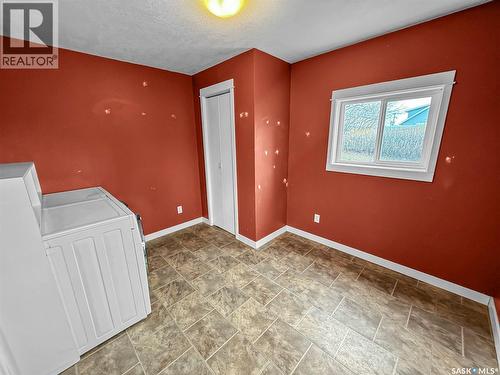 121 6Th Avenue Ne, Swift Current, SK - Indoor Photo Showing Other Room
