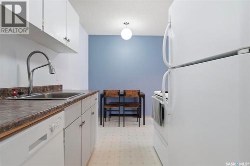 205 855 Wollaston Crescent, Saskatoon, SK - Indoor Photo Showing Kitchen