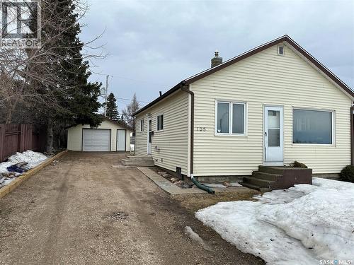 105 5Th Avenue W, Shellbrook, SK - Outdoor