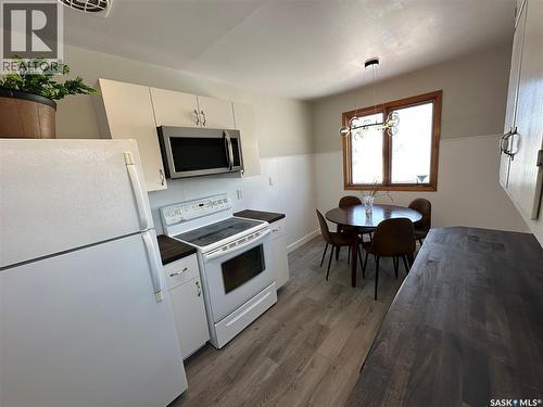 105 5Th Avenue W, Shellbrook, SK - Indoor Photo Showing Kitchen