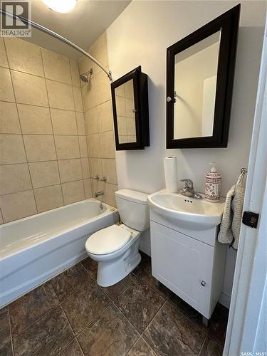 105 5Th Avenue W, Shellbrook, SK - Indoor Photo Showing Bathroom