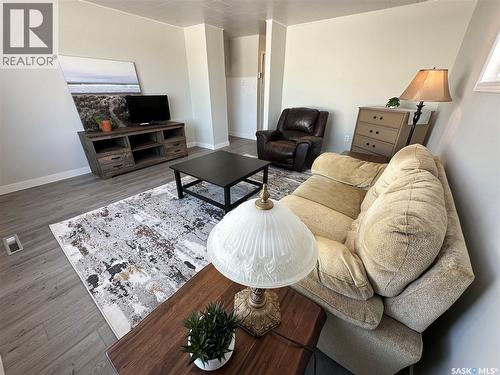 105 5Th Avenue W, Shellbrook, SK - Indoor Photo Showing Living Room
