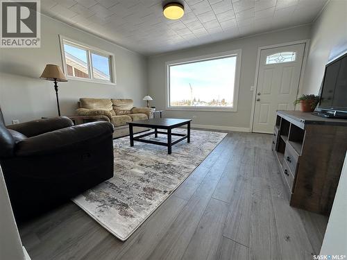 105 5Th Avenue W, Shellbrook, SK - Indoor