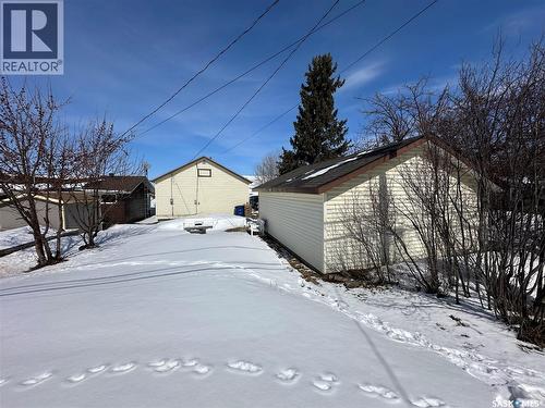 105 5Th Avenue W, Shellbrook, SK - Outdoor