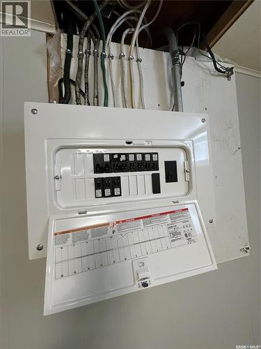 105 5Th Avenue W, Shellbrook, SK - Indoor