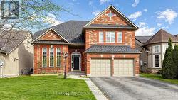 183 VALMONT COURT Hamilton, ON L9G 5A1