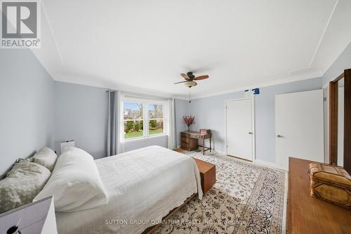 50 Barton Street, Hamilton, ON - Indoor Photo Showing Bedroom