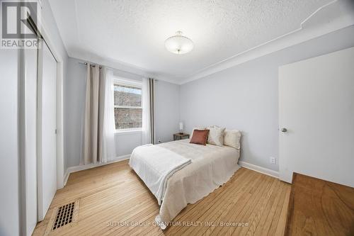50 Barton Street, Hamilton, ON - Indoor Photo Showing Bedroom