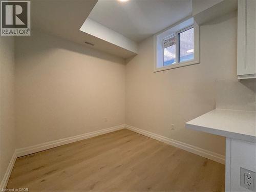 62 GAGE Avenue Unit# 2 , Kitchener, Ontario N2G 2E2 5