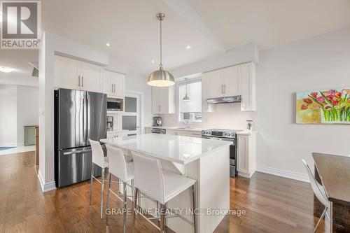 862 Oat Straw Way, Ottawa, ON - Indoor Photo Showing Kitchen With Upgraded Kitchen