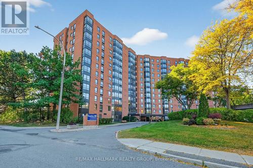 1207 - 80 SANDCASTLE DRIVE  Ottawa, ON K2H 9E7