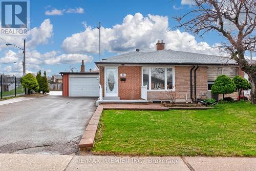 39 HUCKNALL ROAD  Toronto, ON M3J 1V7