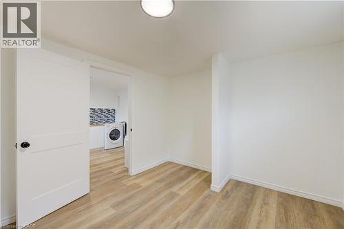 524 Simcoe Street, London, ON - Indoor