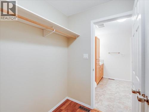 7136 Wright Way, Trail, BC - Indoor