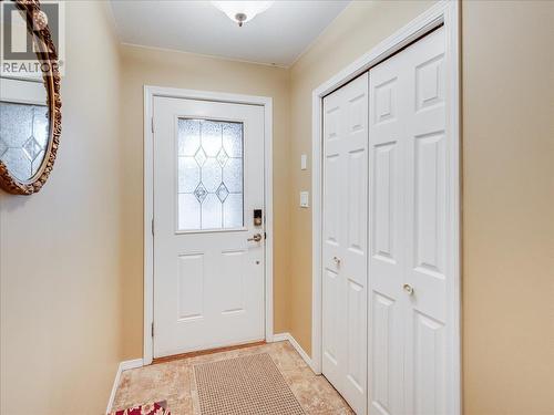 7136 Wright Way, Trail, BC - Indoor Photo Showing Other Room