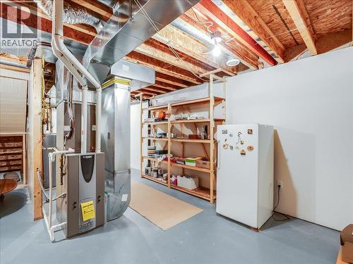 7136 Wright Way, Trail, BC - Indoor Photo Showing Basement