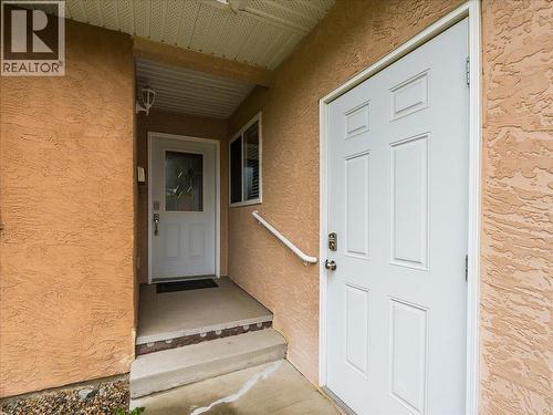 7136 Wright Way, Trail, BC - Outdoor With Exterior